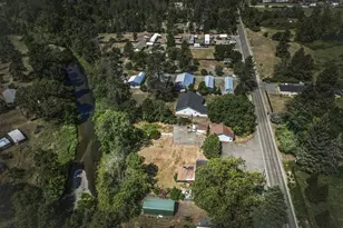 8622 E Evans Creek Rd, Rogue River, OR 97537 - Photo 5