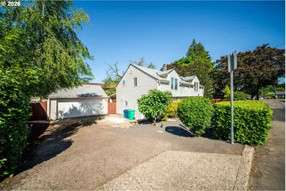 18910 SE Mildred St, Milwaukie, OR 97267 - Photo 1