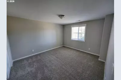 573 E 13th Pl, Lafayette, OR 97127 - Photo 13