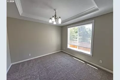 573 E 13th Pl, Lafayette, OR 97127 - Photo 5