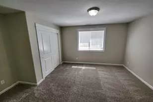 573 E 13th Pl, Lafayette, OR 97127 - Photo 19