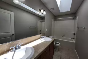 573 E 13th Pl, Lafayette, OR 97127 - Photo 15