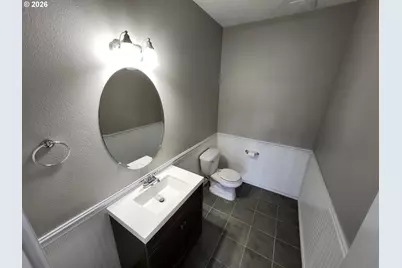 573 E 13th Pl, Lafayette, OR 97127 - Photo 5