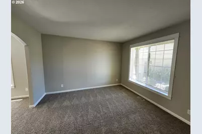 573 E 13th Pl, Lafayette, OR 97127 - Photo 3