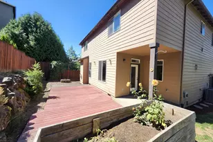 573 E 13th Pl, Lafayette, OR 97127 - Photo 19