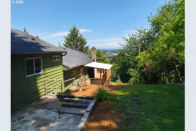 10503 NW 3rd St, Portland, OR 97231 - Photo 5