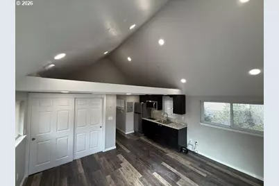 1425 Pine St, Florence, OR 97439 - Photo 11