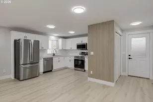 601 W 1st St, Newberg, OR 97132 - Photo 5