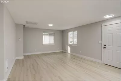 601 W 1st St #13, Newberg, OR 97132 - Photo 13