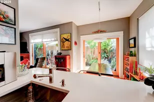 502 NE Knott St, Portland, OR 97212 - Photo 15