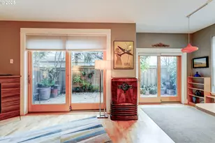 502 NE Knott St, Portland, OR 97212 - Photo 13