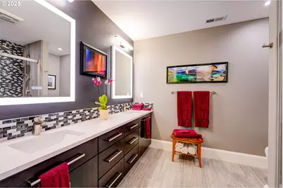 502 NE Knott St, Portland, OR 97212 - Photo 29