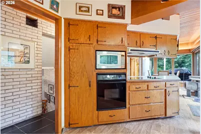15300 SE Minerva Rd, Milwaukie, OR 97267 - Photo 21