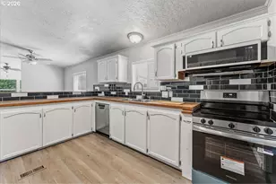 8300 NE Quatama St, Beaverton, OR 97006 - Photo 17