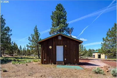 69375 Lake Dr, Sisters, OR 97759 - Photo 27