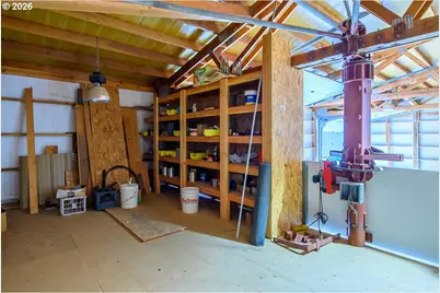 69375 Lake Dr, Sisters, OR 97759 - Photo 21