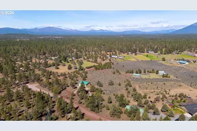 69375 Lake Dr, Sisters, OR 97759 - Photo 3