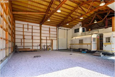 69375 Lake Dr, Sisters, OR 97759 - Photo 11