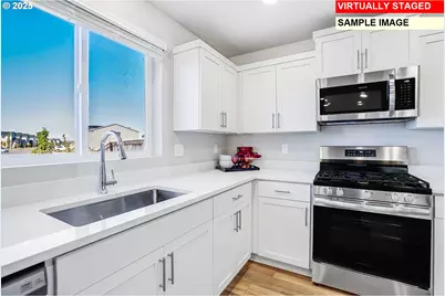 2219 Sawtelle Dr, Woodburn, OR 97071 - Photo 11