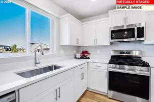 2219 Sawtelle Dr, Woodburn, OR 97071 - Photo 11