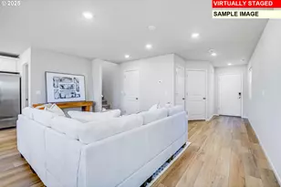 2219 Sawtelle Dr, Woodburn, OR 97071 - Photo 3