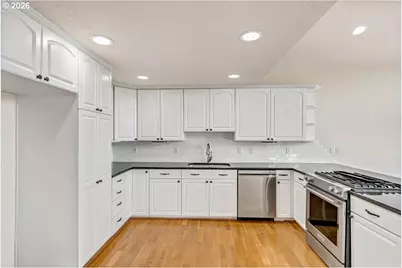 1835 Wakefield Ct, Salem, OR 97304 - Photo 11