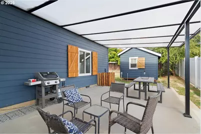 352 SE 68th Ave, Hillsboro, OR 97123 - Photo 39