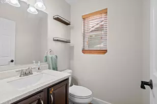 352 SE 68th Ave, Hillsboro, OR 97123 - Photo 21