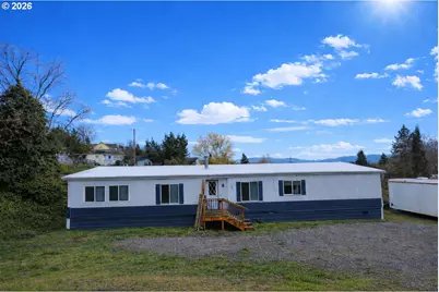 200 Emils Way #45, Roseburg, OR 97471 - Photo 1