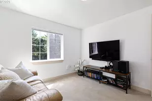 6005 SW 33rd Pl, Portland, OR 97239 - Photo 37