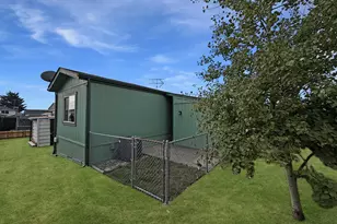 98042 W Benham Ln, Brookings, OR 97415 - Photo 9