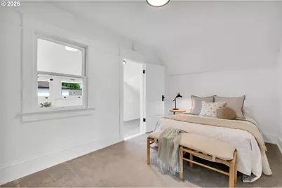 2307 NE Everett St, Portland, OR 97232 - Photo 25