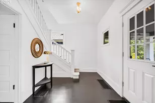 2307 NE Everett St, Portland, OR 97232 - Photo 7