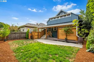 2307 NE Everett St, Portland, OR 97232 - Photo 35