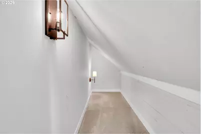 2307 NE Everett St, Portland, OR 97232 - Photo 29