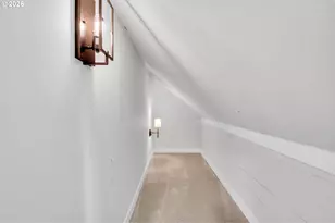 2307 NE Everett St, Portland, OR 97232 - Photo 29