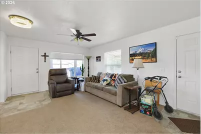 21290 S Beavercreek Rd, Oregon City, OR 97045 - Photo 11