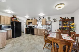 21290 S Beavercreek Rd, Oregon City, OR 97045 - Photo 5