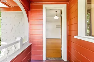 3206 S Kelly Ave, Portland, OR 97239 - Photo 17