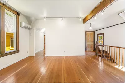 3206 S Kelly Ave, Portland, OR 97239 - Photo 7