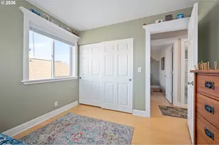 1915 Heitzman Way, Eugene, OR 97402 - Photo 23