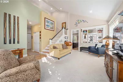 1915 Heitzman Way, Eugene, OR 97402 - Photo 3