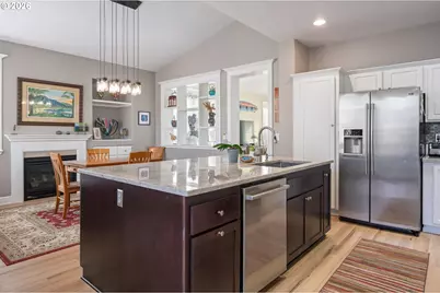 1915 Heitzman Way, Eugene, OR 97402 - Photo 11