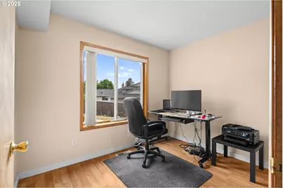 10722 SE Lexington St, Portland, OR 97266 - Photo 15