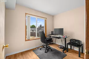 10722 SE Lexington St, Portland, OR 97266 - Photo 15