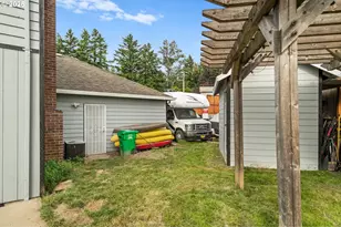 10722 SE Lexington St, Portland, OR 97266 - Photo 45