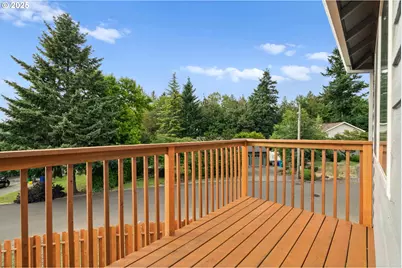 10722 SE Lexington St, Portland, OR 97266 - Photo 37