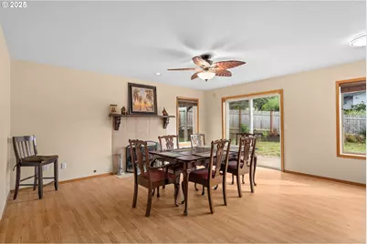 10722 SE Lexington St, Portland, OR 97266 - Photo 17