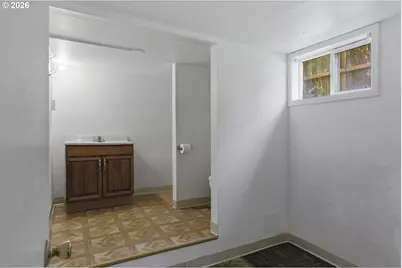 8105 SE Reedway St, Portland, OR 97206 - Photo 21