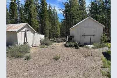 124249 Little Deschutes Dr, Crescent Lake, OR 97733 - Photo 19